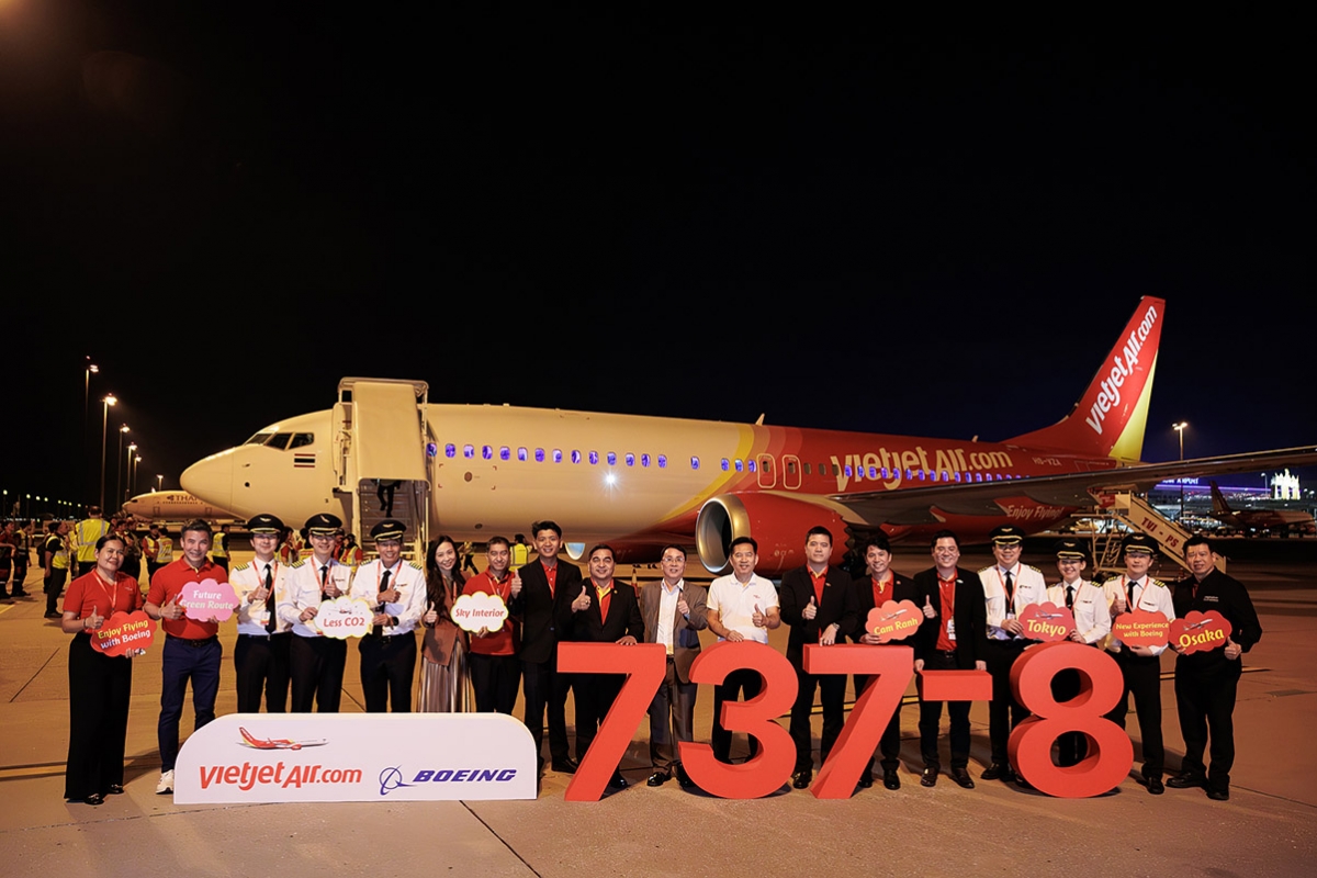Vietjet receives first Boeing 737-8 from US$32 billion order